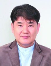 오세광 목사.jpg