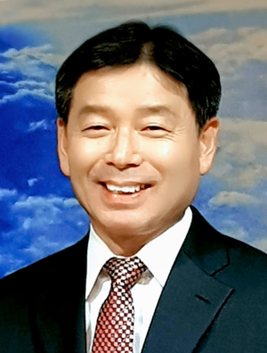 김경호 목사.jpg