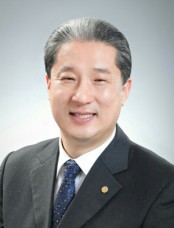 김석영 목사.jpg