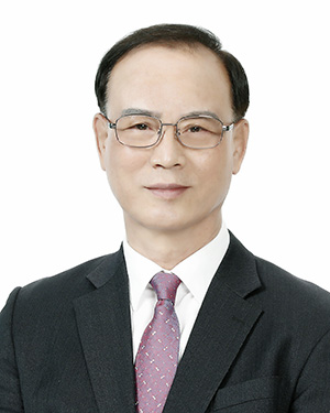 김윤철목사.jpg