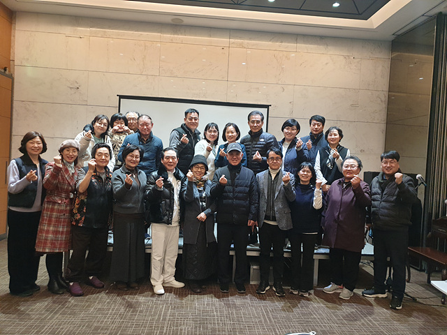 강원서지방회 2025년 송년모임 단체사진.jpg