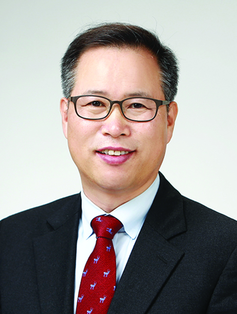 명광현 목사.jpg